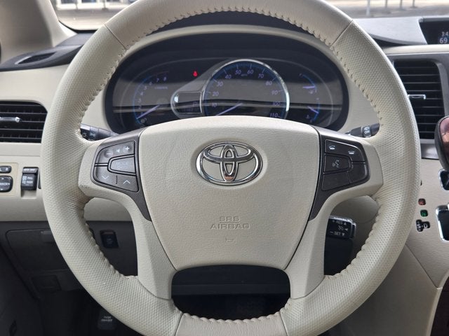 2013 Toyota Sienna XLE