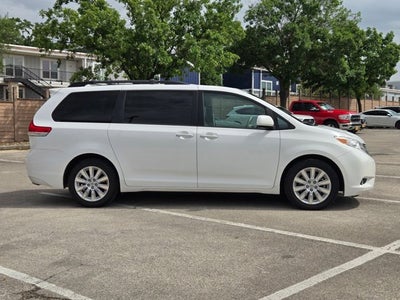 2013 Toyota Sienna XLE