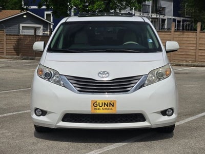 2013 Toyota Sienna XLE