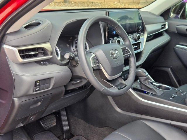 2024 Toyota Highlander Base