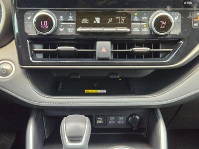 2024 Toyota Highlander Base