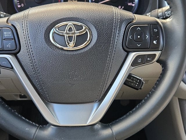 2017 Toyota Highlander XLE V6 FWD