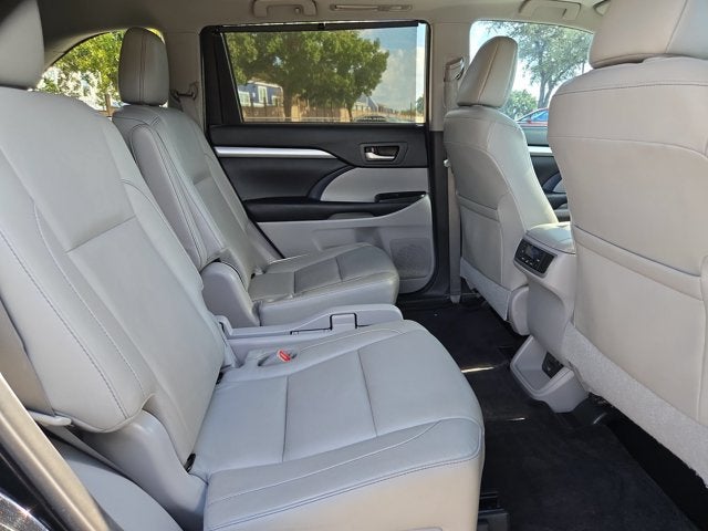 2017 Toyota Highlander XLE V6 FWD