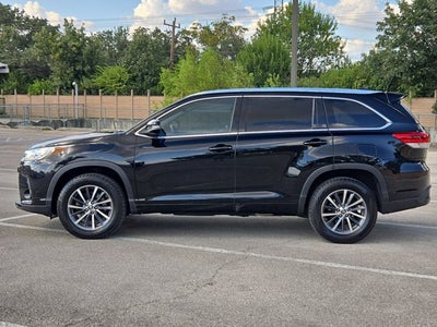 2017 Toyota Highlander XLE V6 FWD