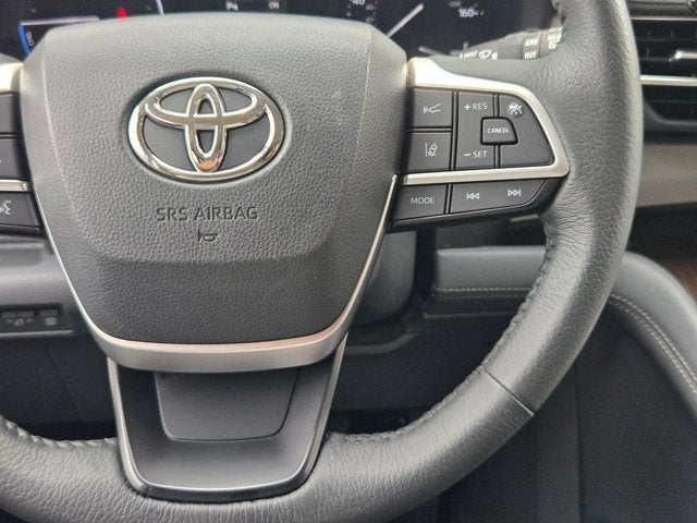 2022 Toyota Sienna XLE FWD 7-Passenger