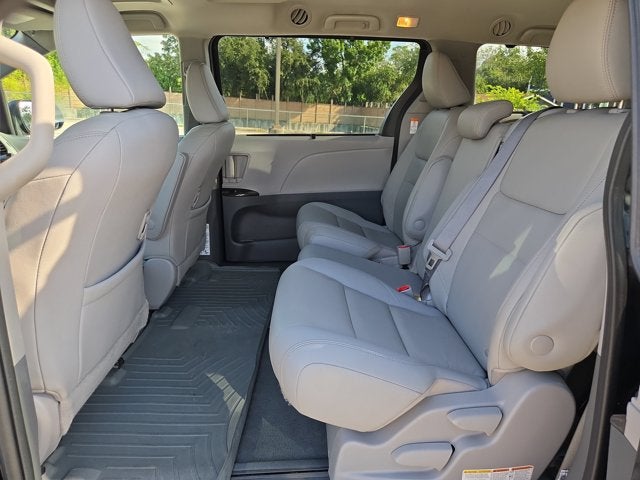 2020 Toyota Sienna Base