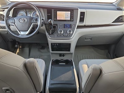 2020 Toyota Sienna Base