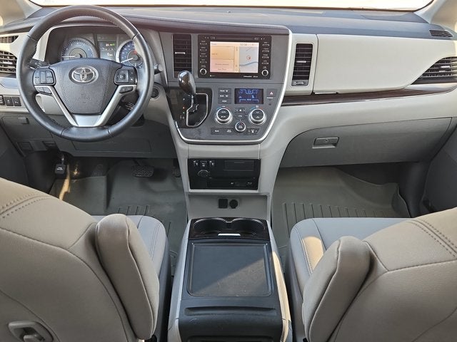 2020 Toyota Sienna Base