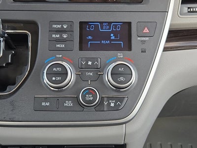 2020 Toyota Sienna Base