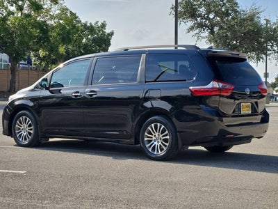 2020 Toyota Sienna Base
