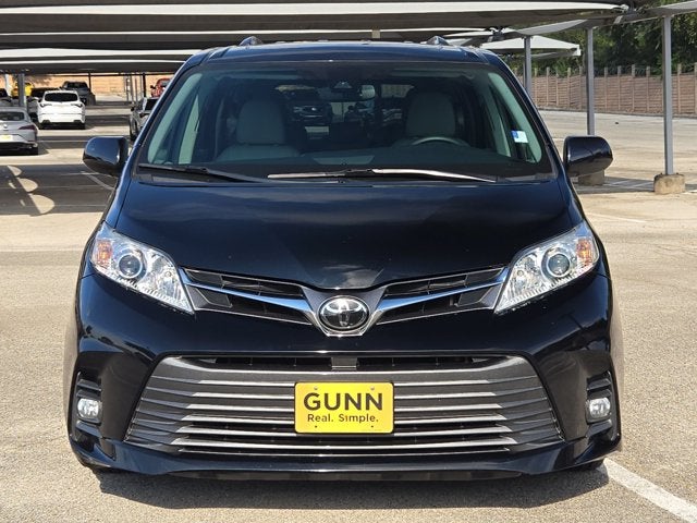 2020 Toyota Sienna Base