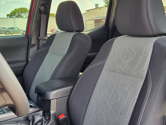 2021 Toyota Tacoma 4WD TRD Off Road Double Cab 5' Bed V6 AT