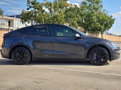 2026 Tesla Model Y Base