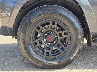 2022 Toyota 4Runner SR5 Premium 2WD