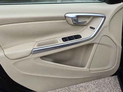 2015 Volvo S60 2015.5 4dr Sdn T5 Drive-E Premier FWD