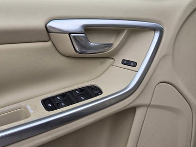 2015 Volvo S60 2015.5 4dr Sdn T5 Drive-E Premier FWD