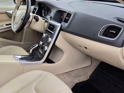 2015 Volvo S60 2015.5 4dr Sdn T5 Drive-E Premier FWD