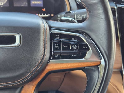 2022 Jeep GRAND CHEROKEE SUMMIT
