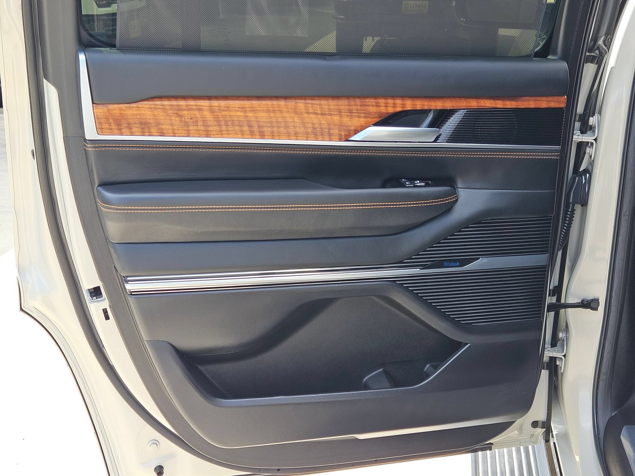 2022 Jeep GRAND WAGONEER SERIES 3