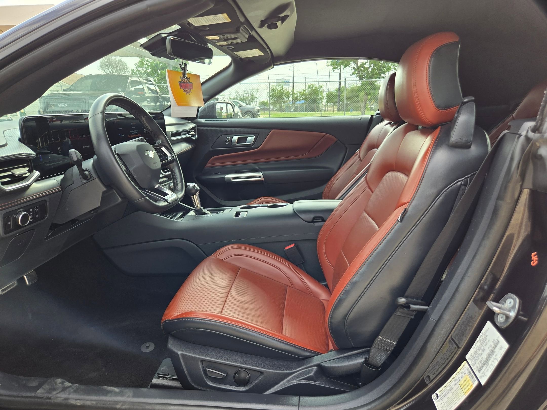 2024 Ford MUSTANG PREMIUM CONVERTI