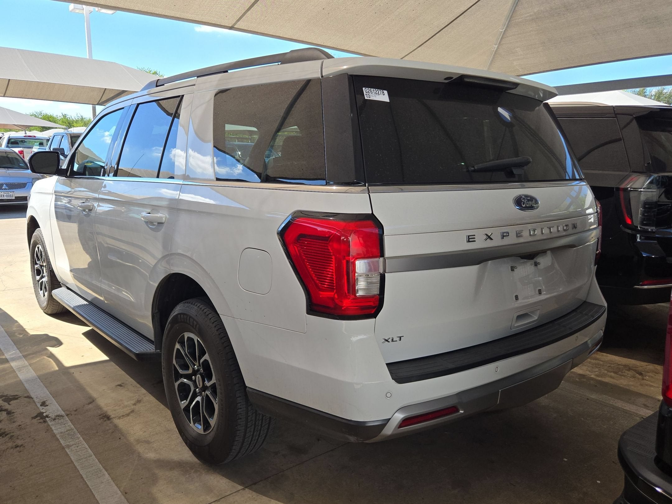 2024 Ford EXPEDITION XLT