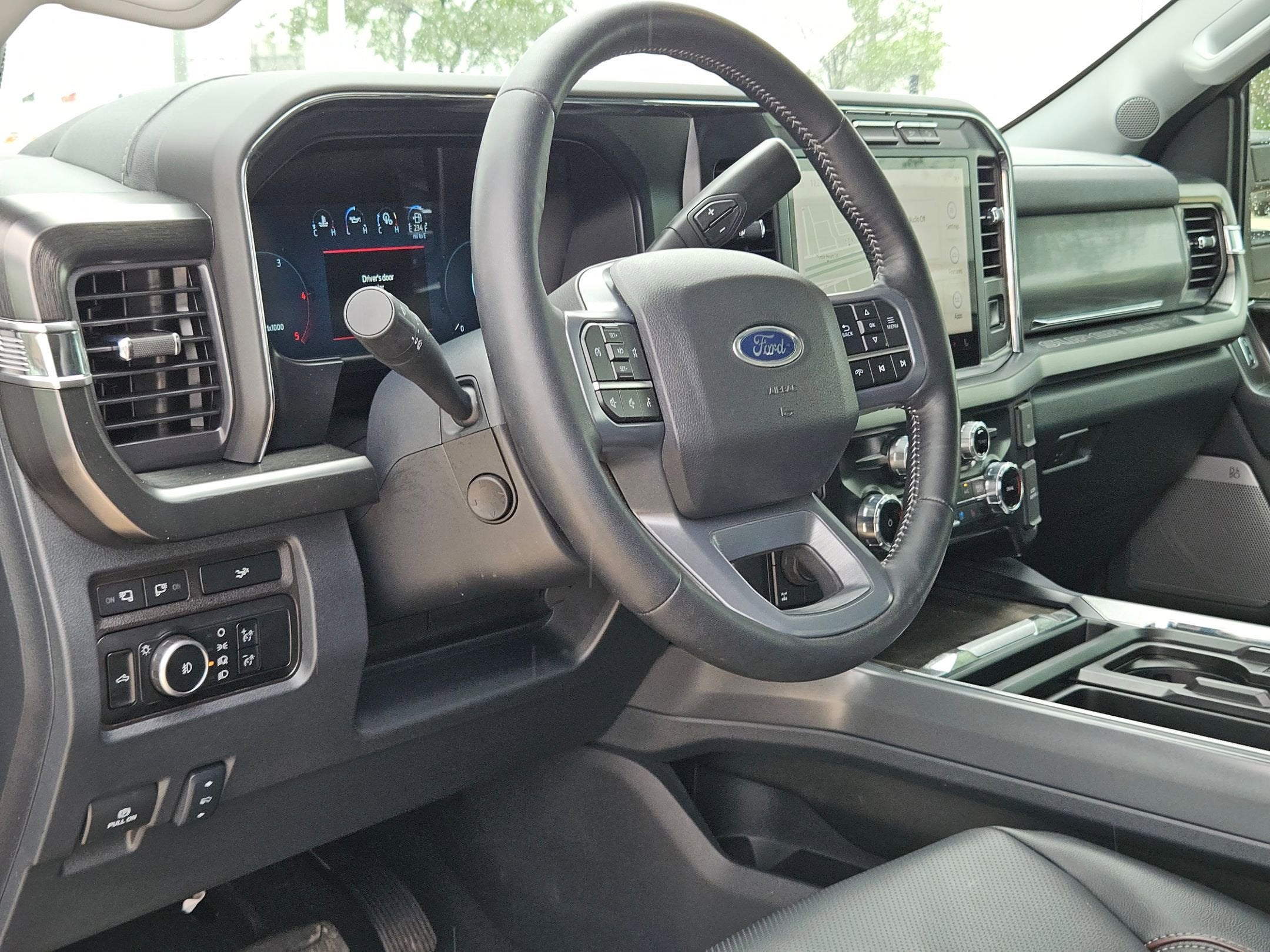 2024 Ford SUPER DUTY F-250 SRW LARIAT