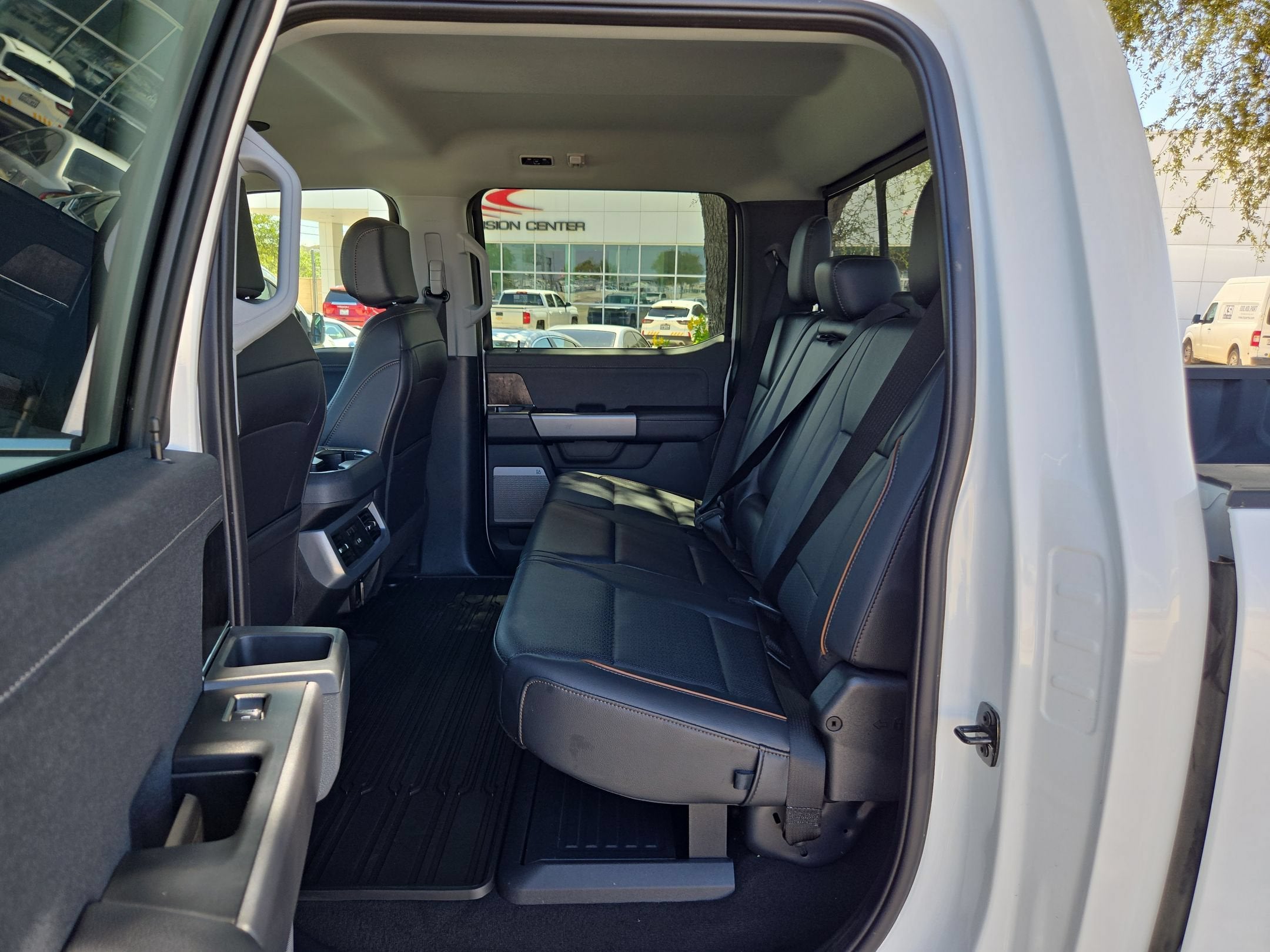 2025 Ford SUPER DUTY F-350 LARIAT SRW