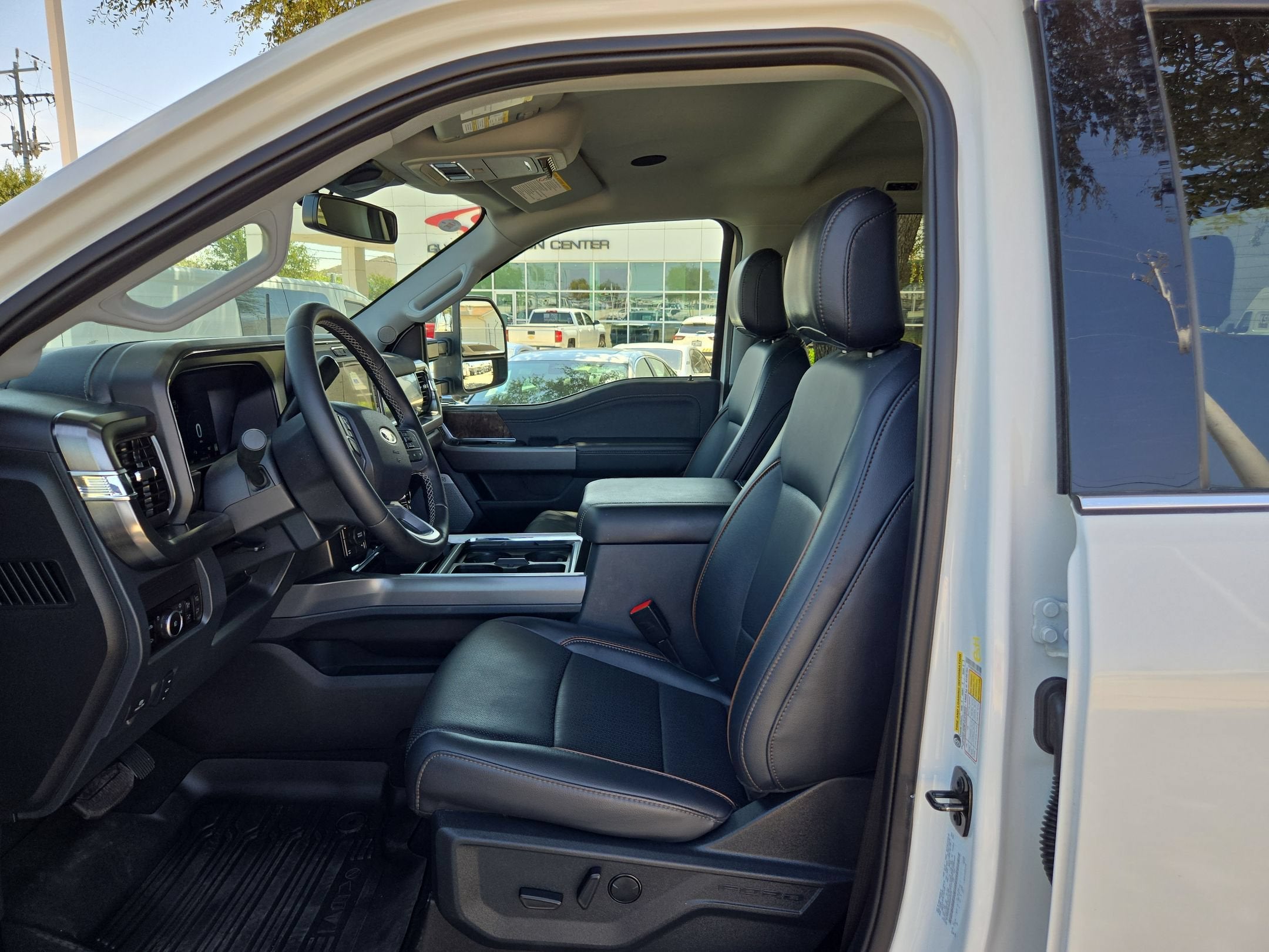 2025 Ford SUPER DUTY F-350 LARIAT SRW