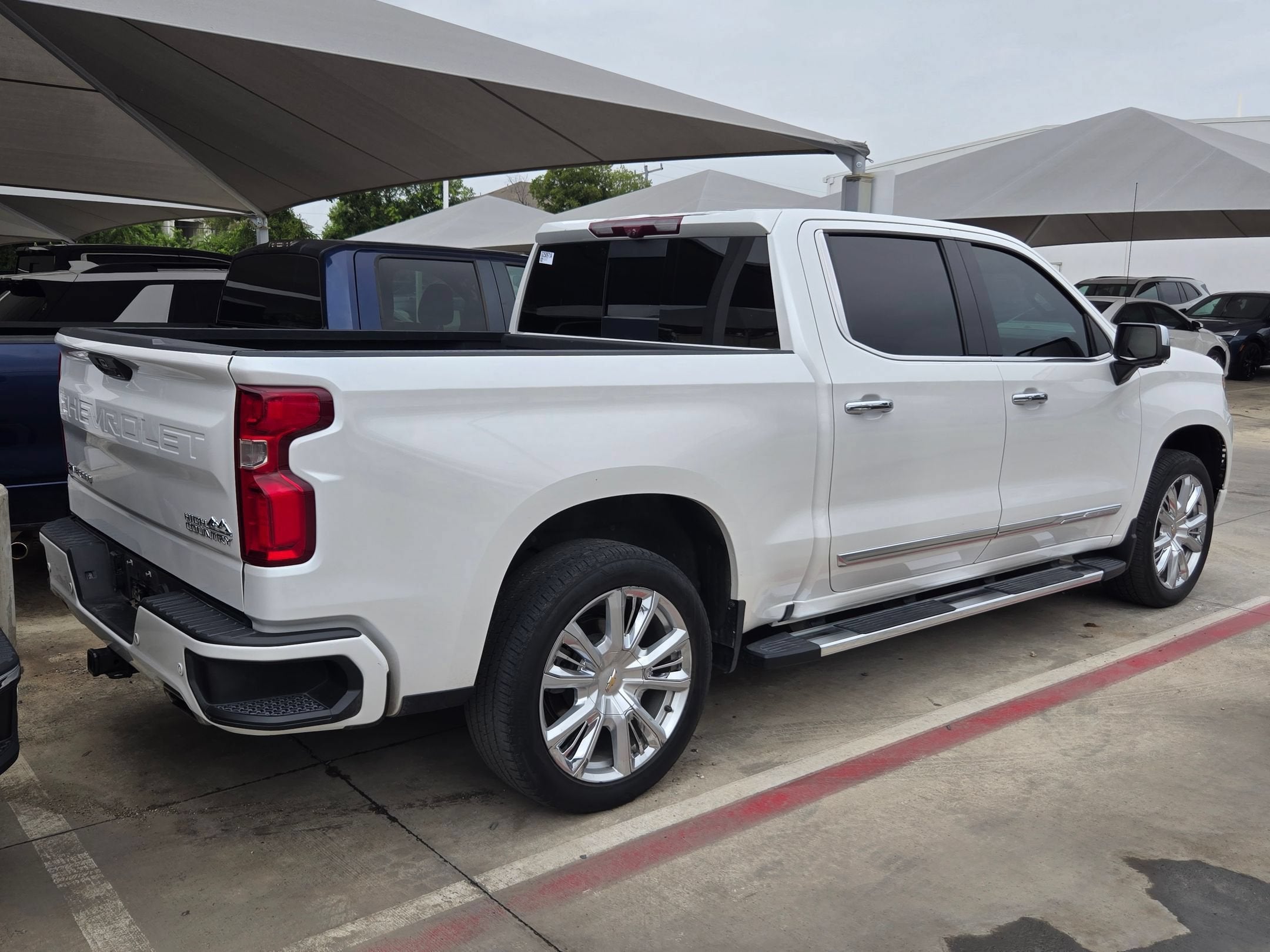 2023 Chevrolet SILVERADO 1500 HIGH COUNTRY