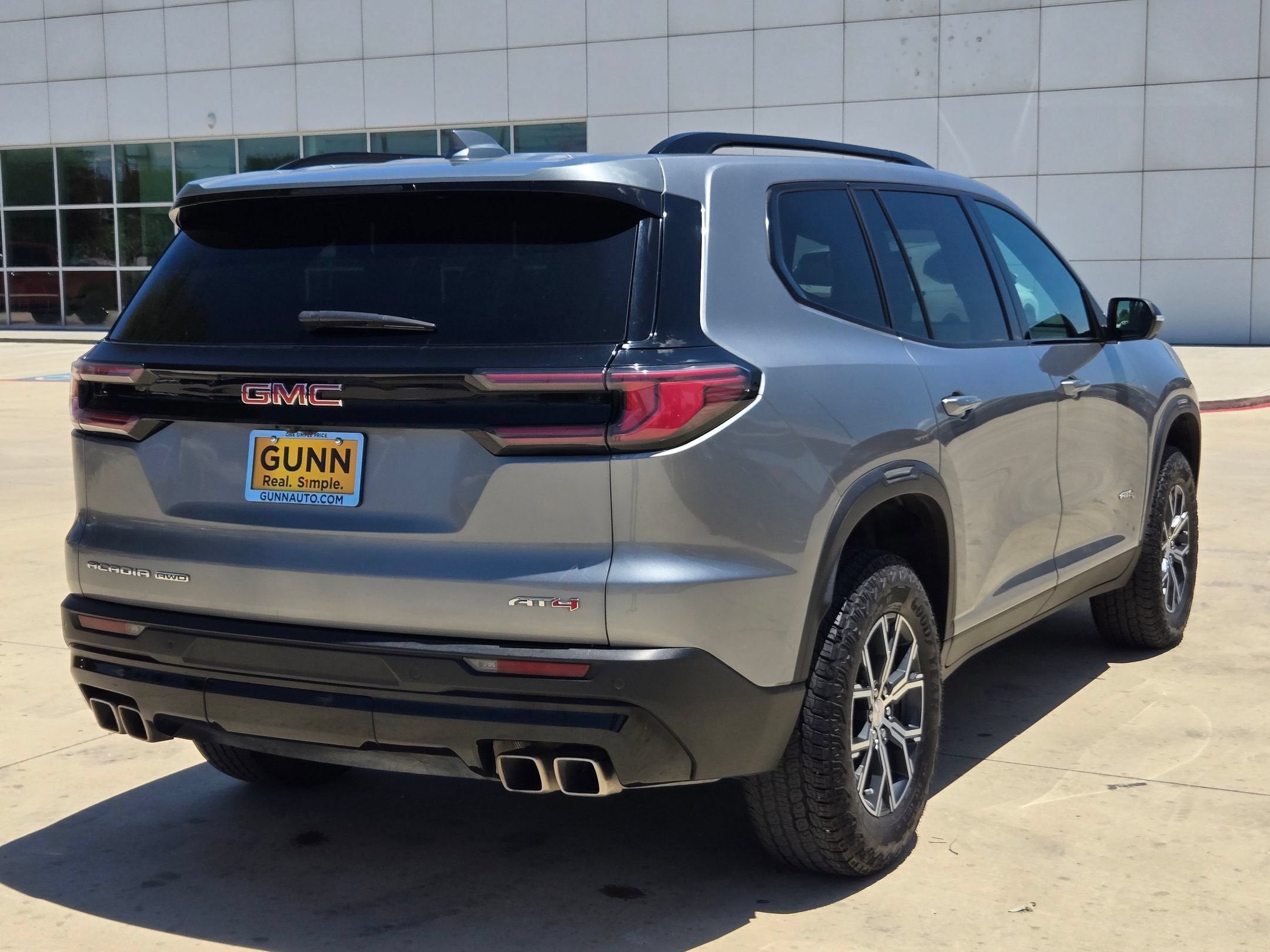 2024 GMC ACADIA AWD AT4