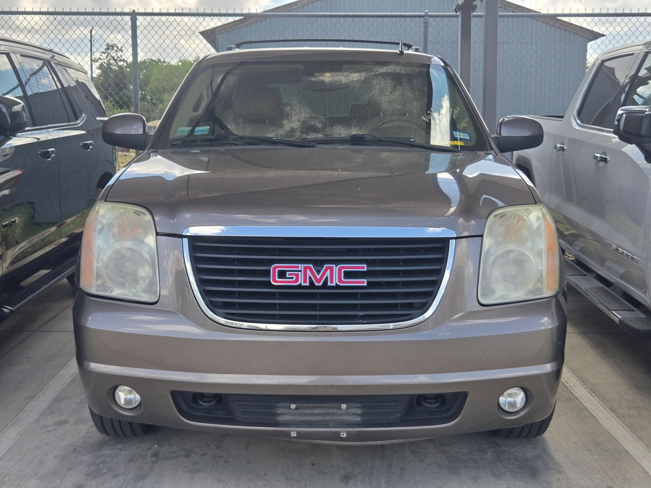 2011 GMC YUKON SLT
