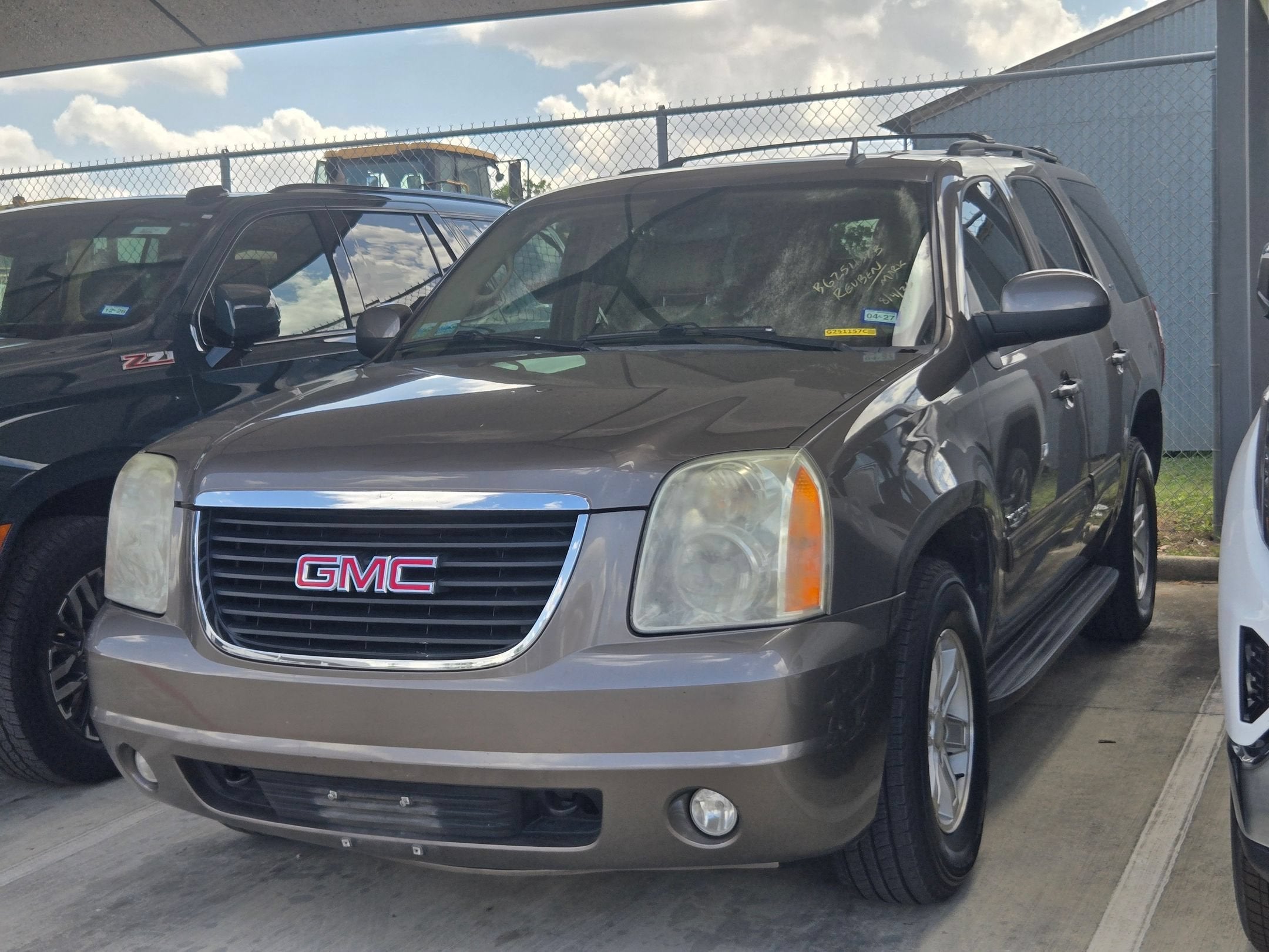 2011 GMC YUKON SLT