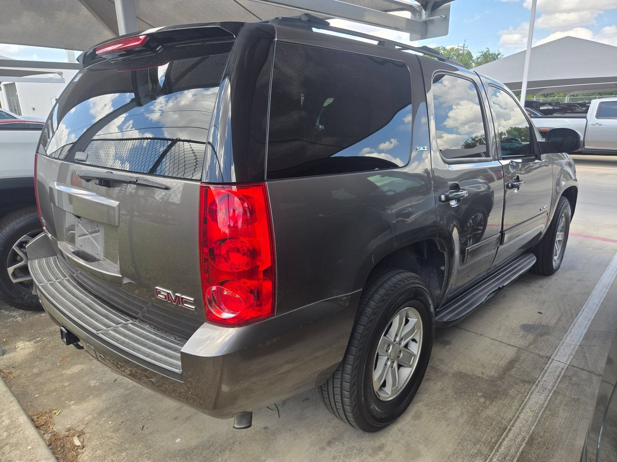 2011 GMC YUKON SLT