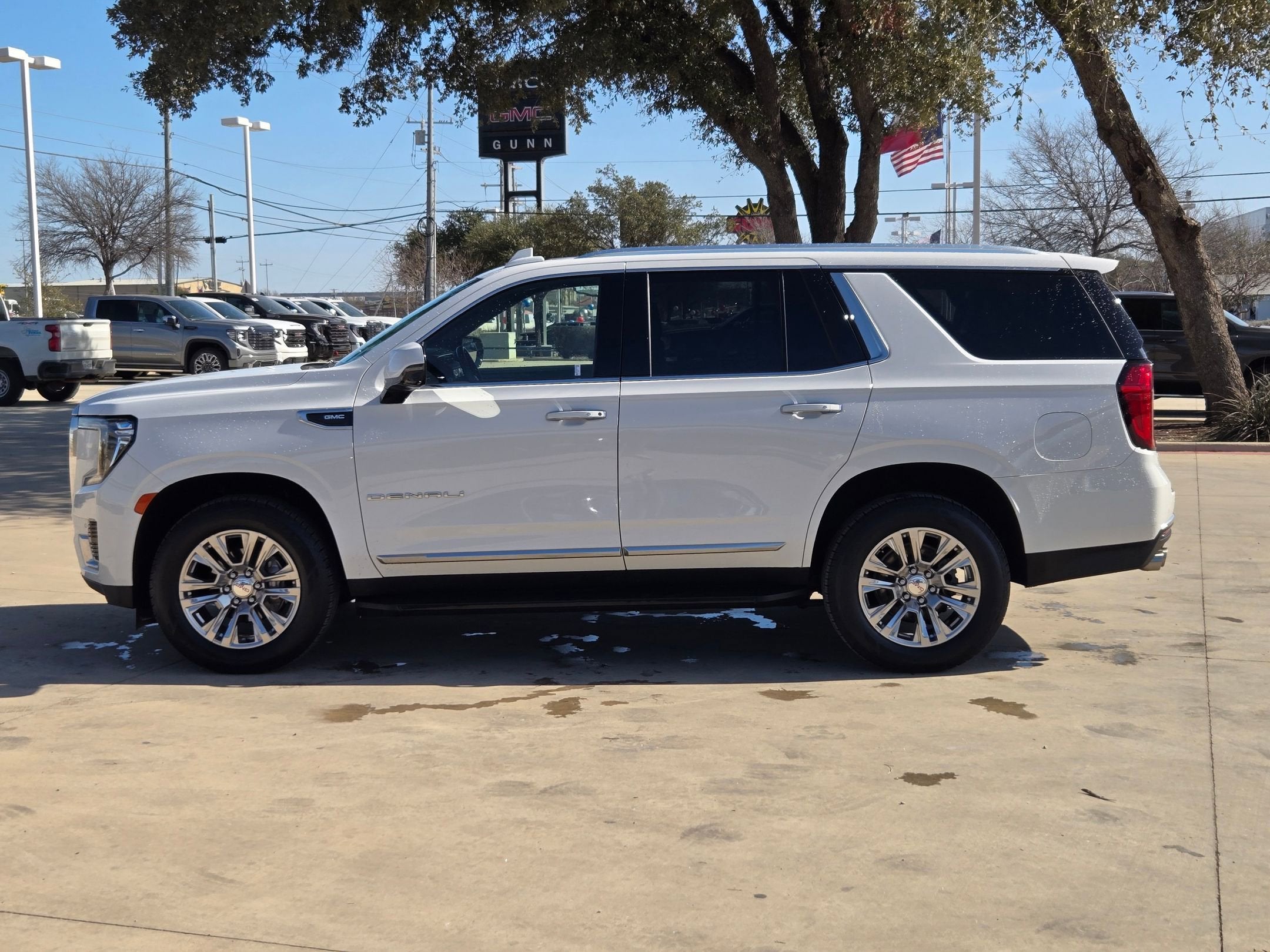 2024 GMC YUKON DENALI