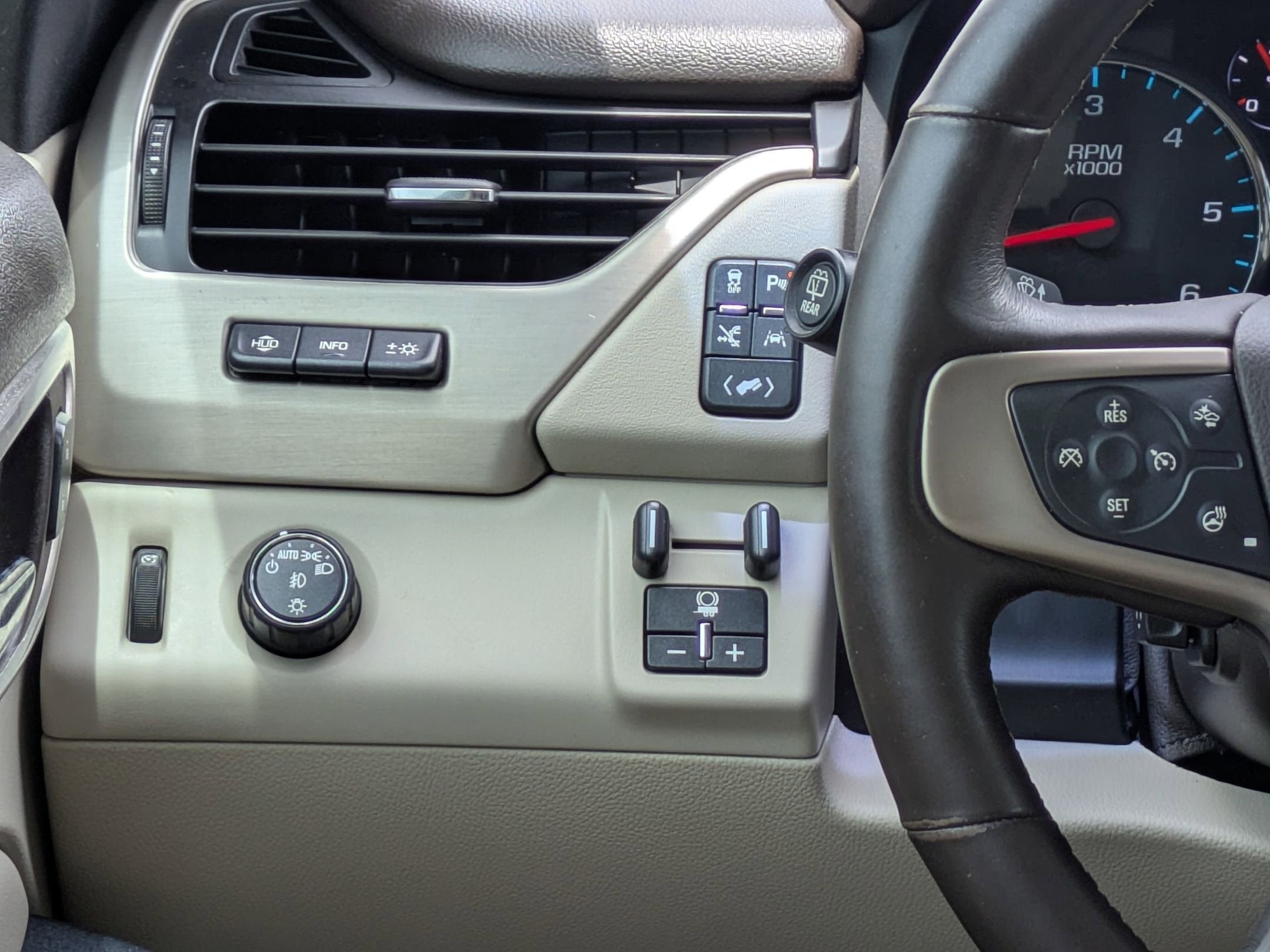 2018 GMC YUKON XL DENALI
