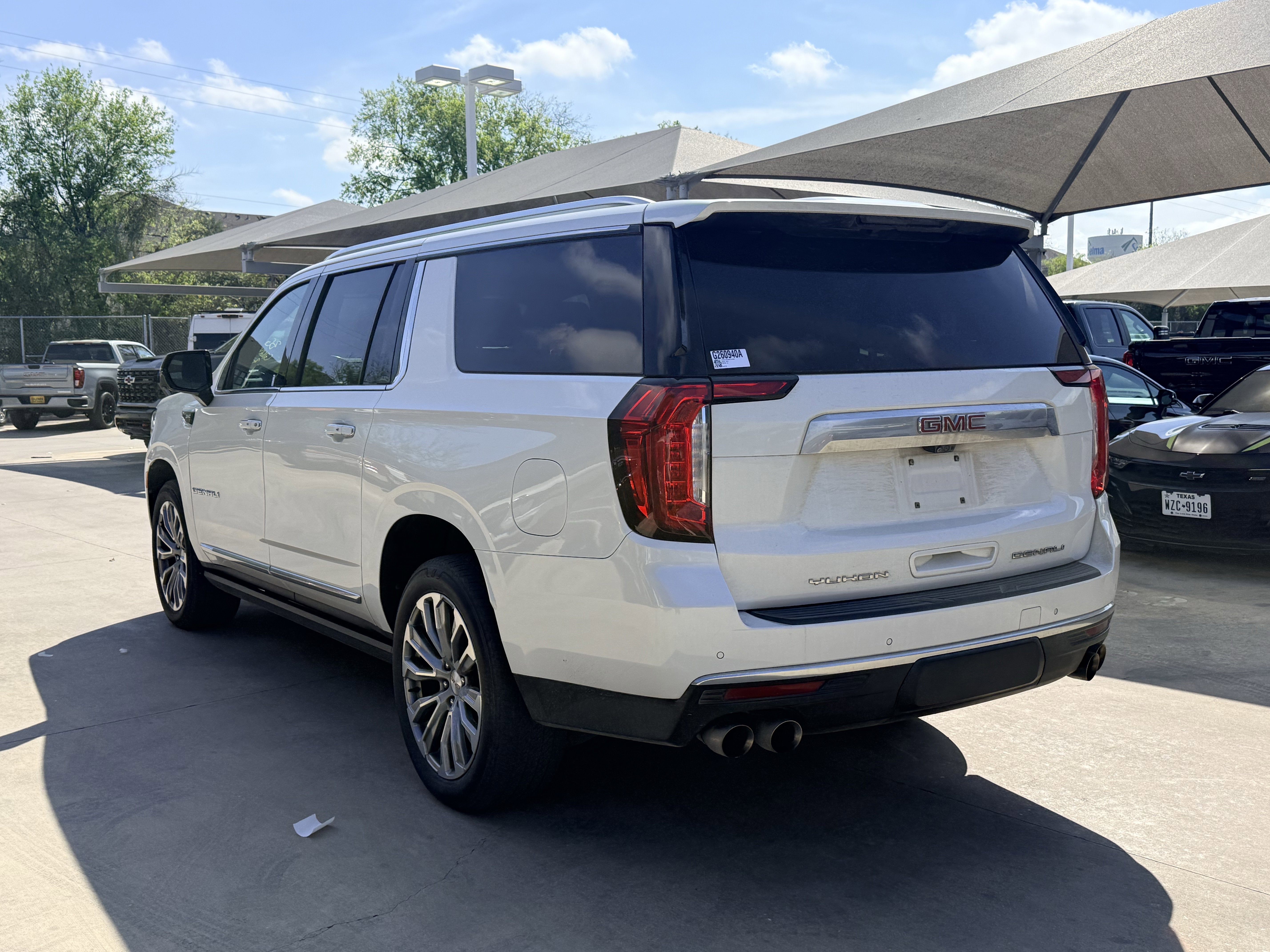 2022 GMC YUKON XL DENALI