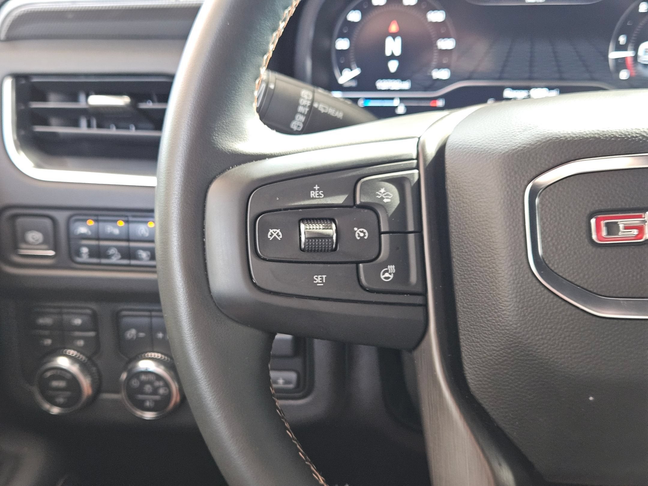2023 GMC YUKON AT4