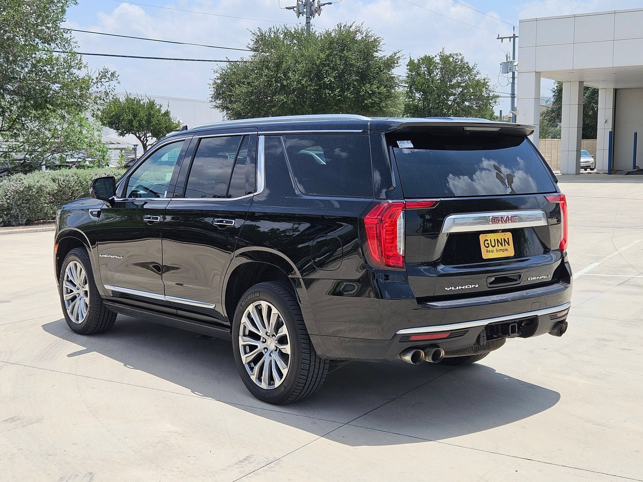 2022 GMC YUKON DENALI