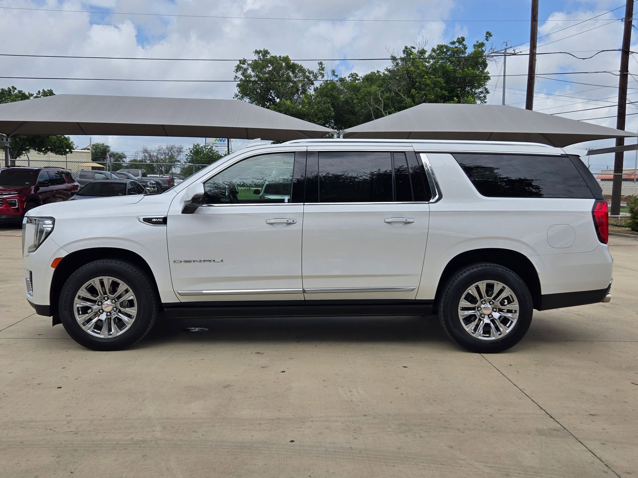 2022 GMC YUKON XL DENALI