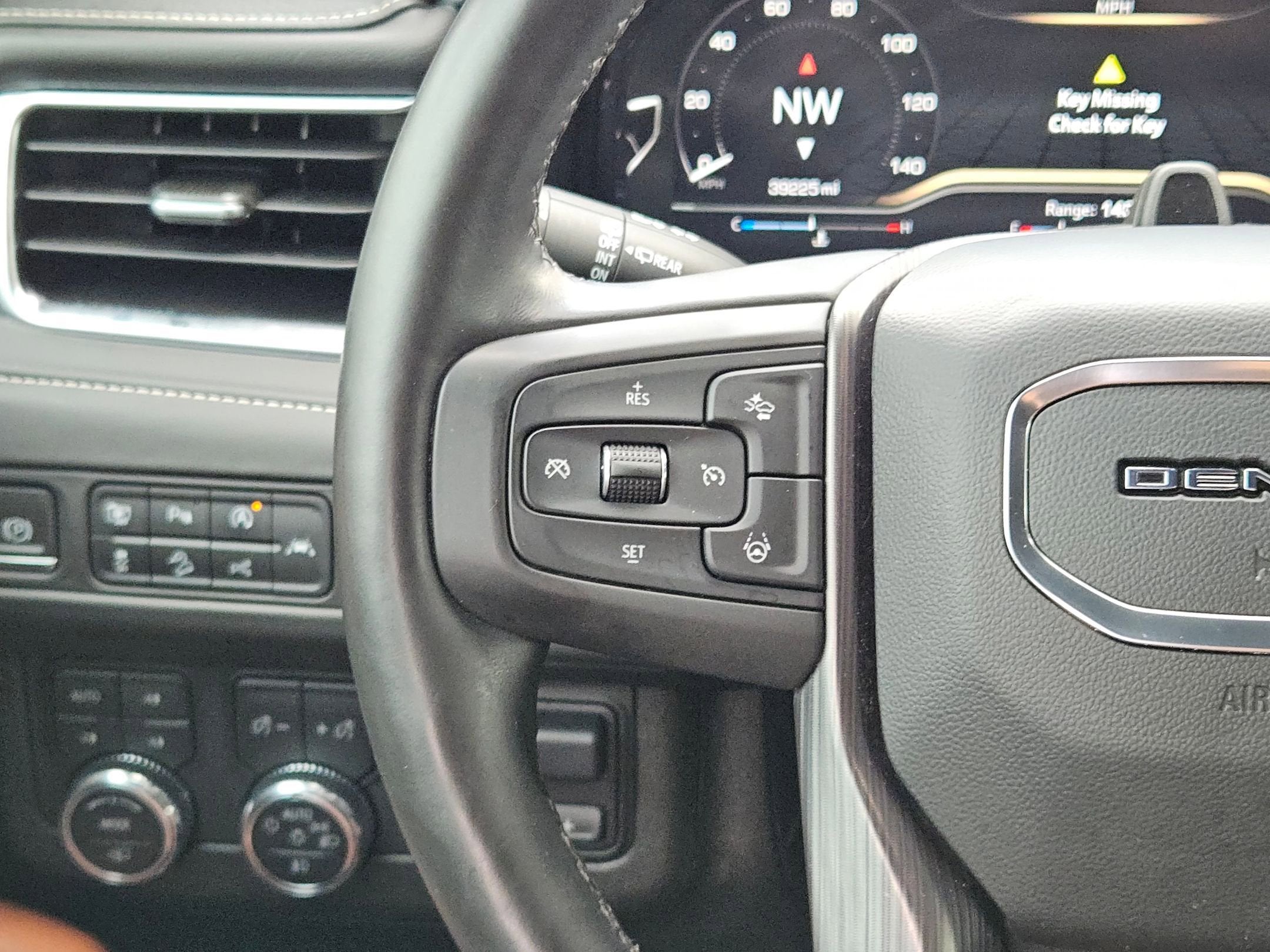 2023 GMC YUKON XL DENALI ULTIMATE SC