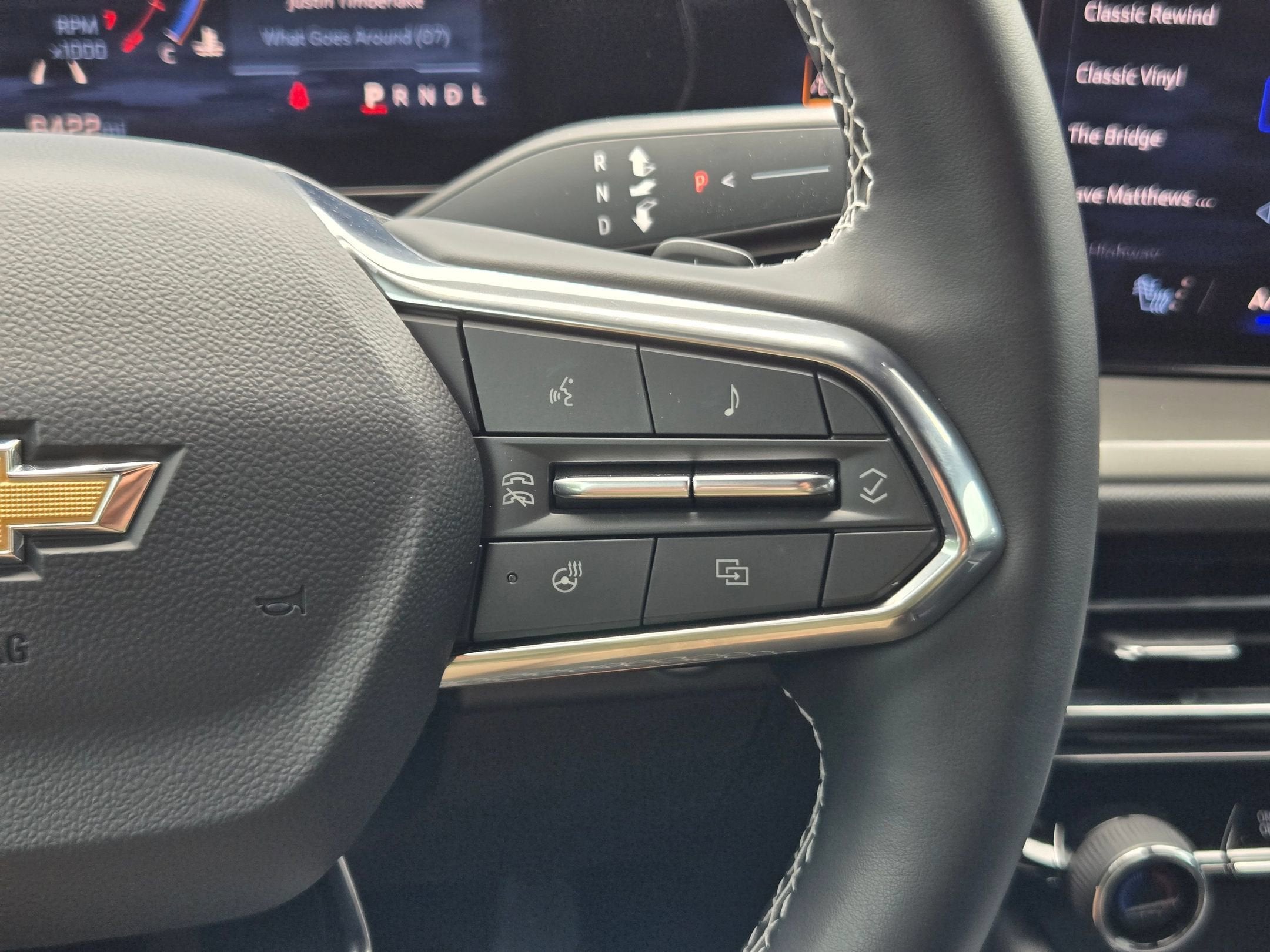2025 Chevrolet TRAVERSE LT LT