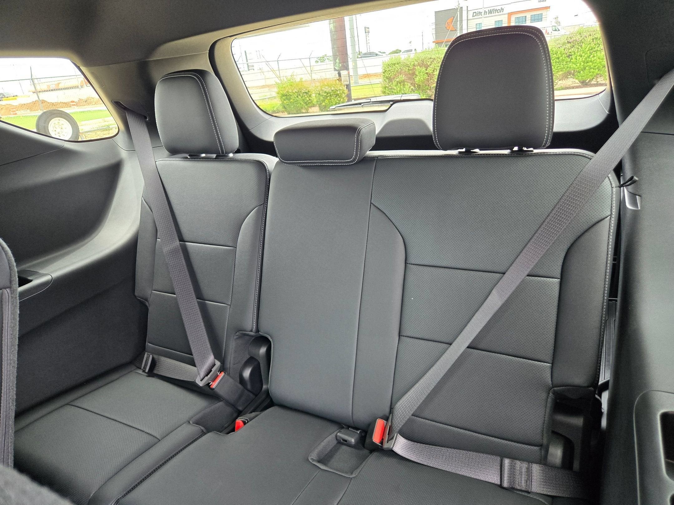 2025 Chevrolet TRAVERSE LT LT