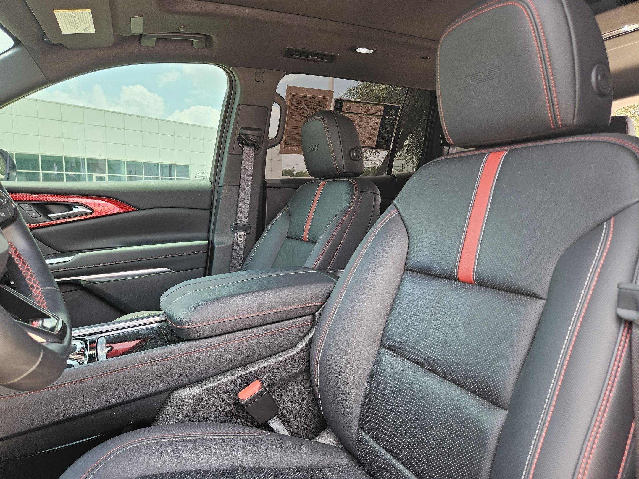 2025 Chevrolet TRAVERSE RS