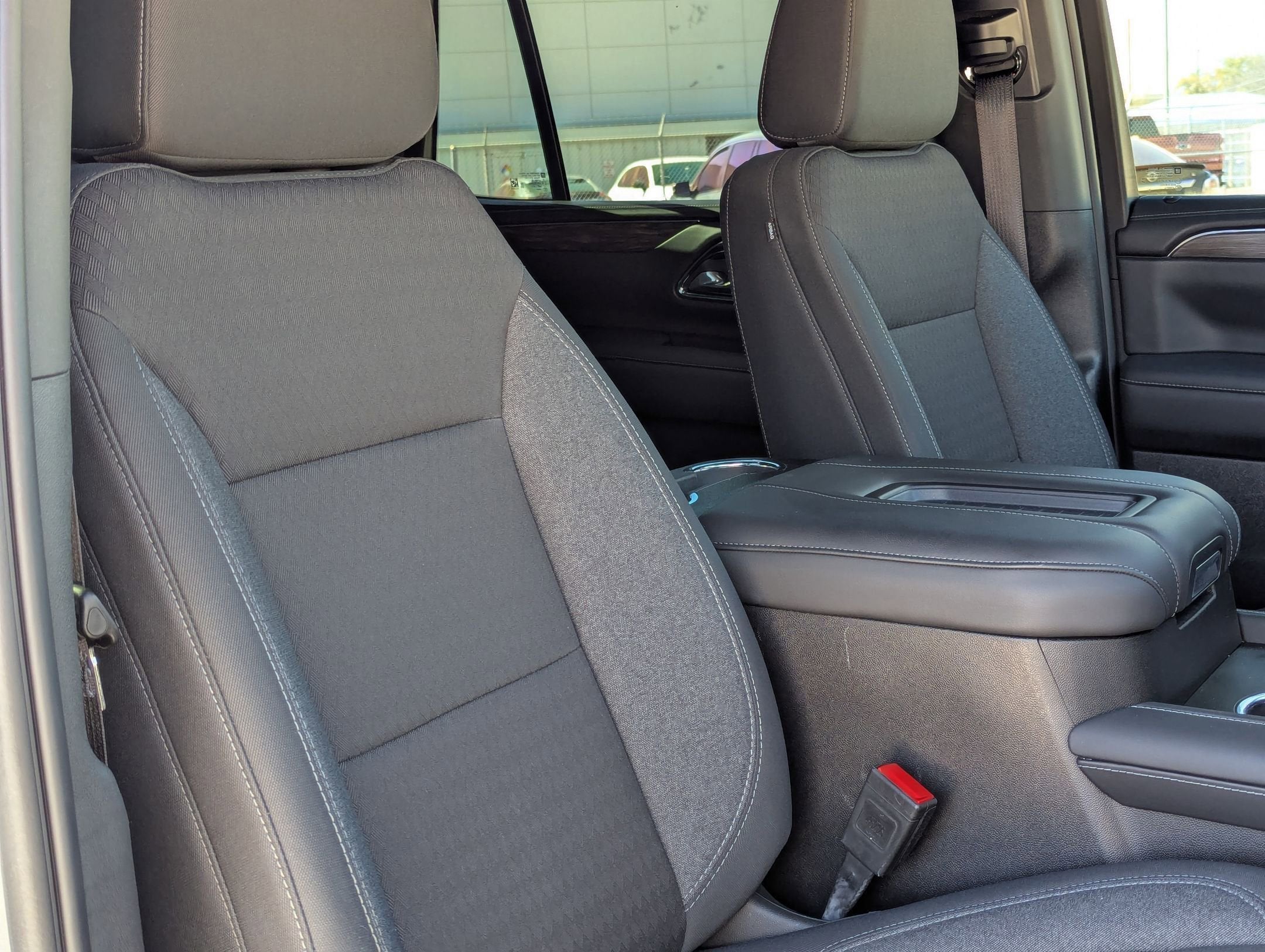 2024 Chevrolet TAHOE LS