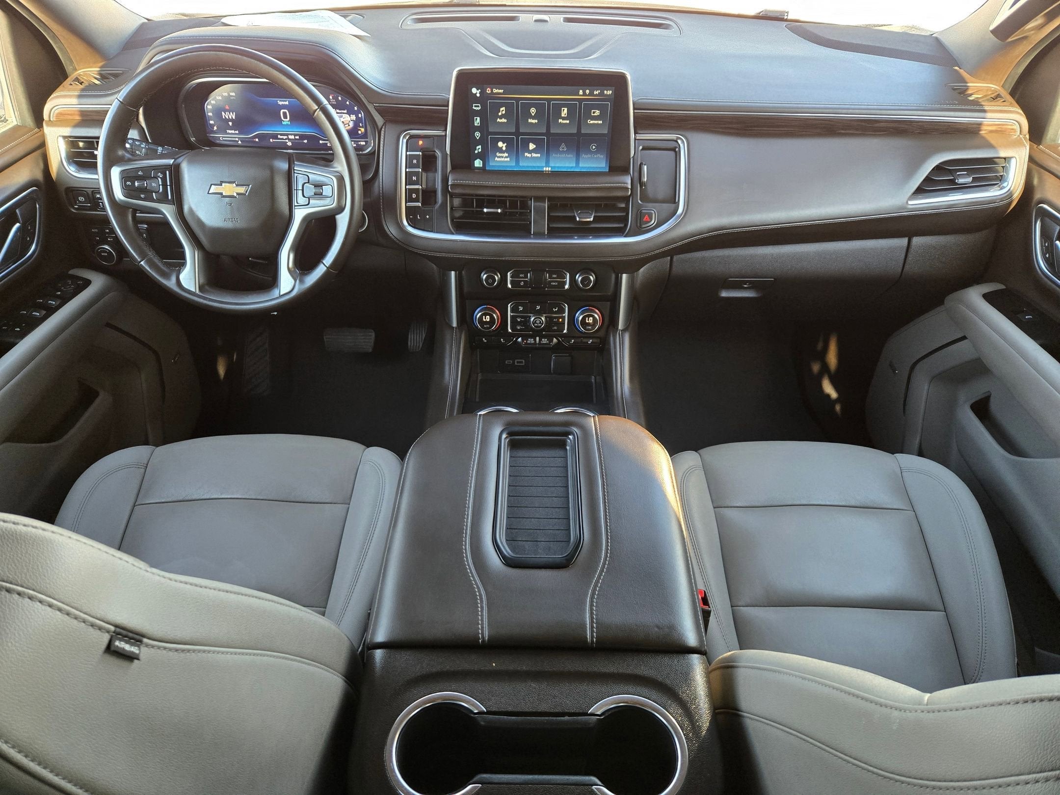 2023 Chevrolet SUBURBAN LT