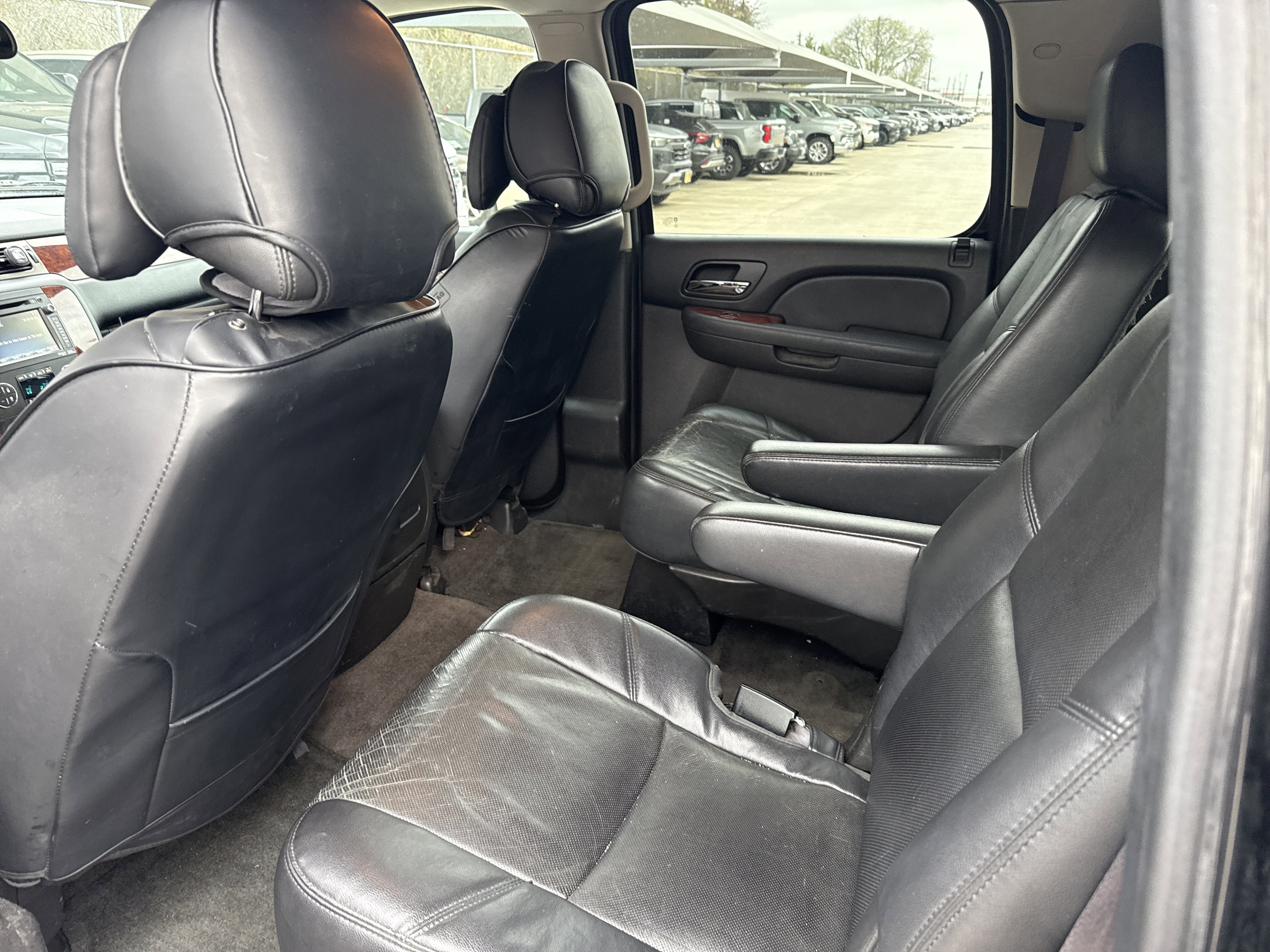 2014 Chevrolet SUBURBAN LTZ