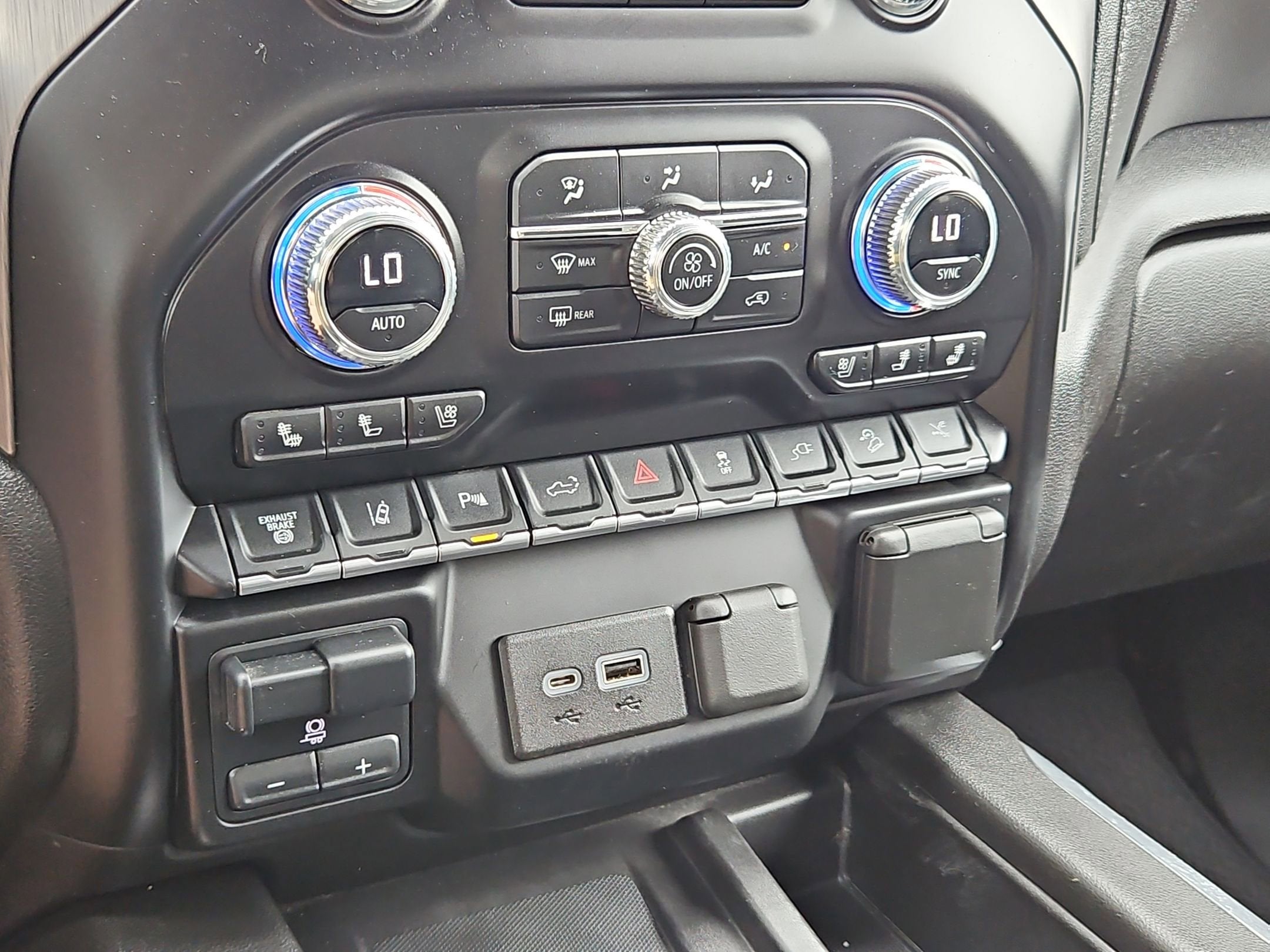 2023 GMC SIERRA 2500HD DENALI