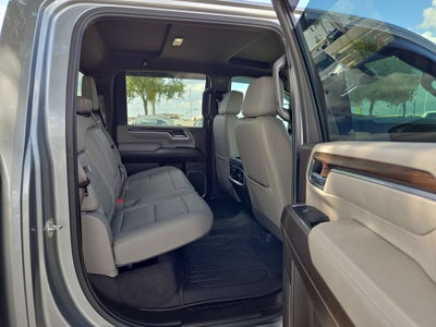 2024 GMC**** SIERRA 3500 4WD SLT