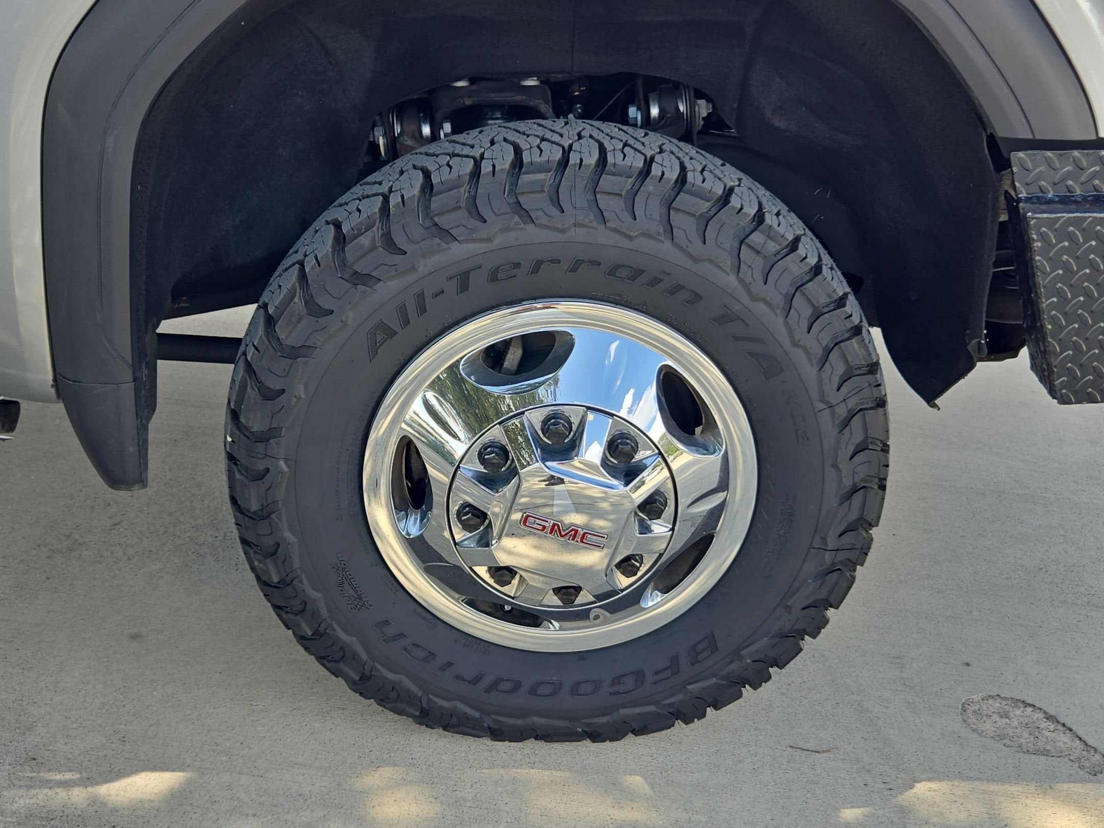 2024 GMC**** SIERRA 3500 4WD SLT