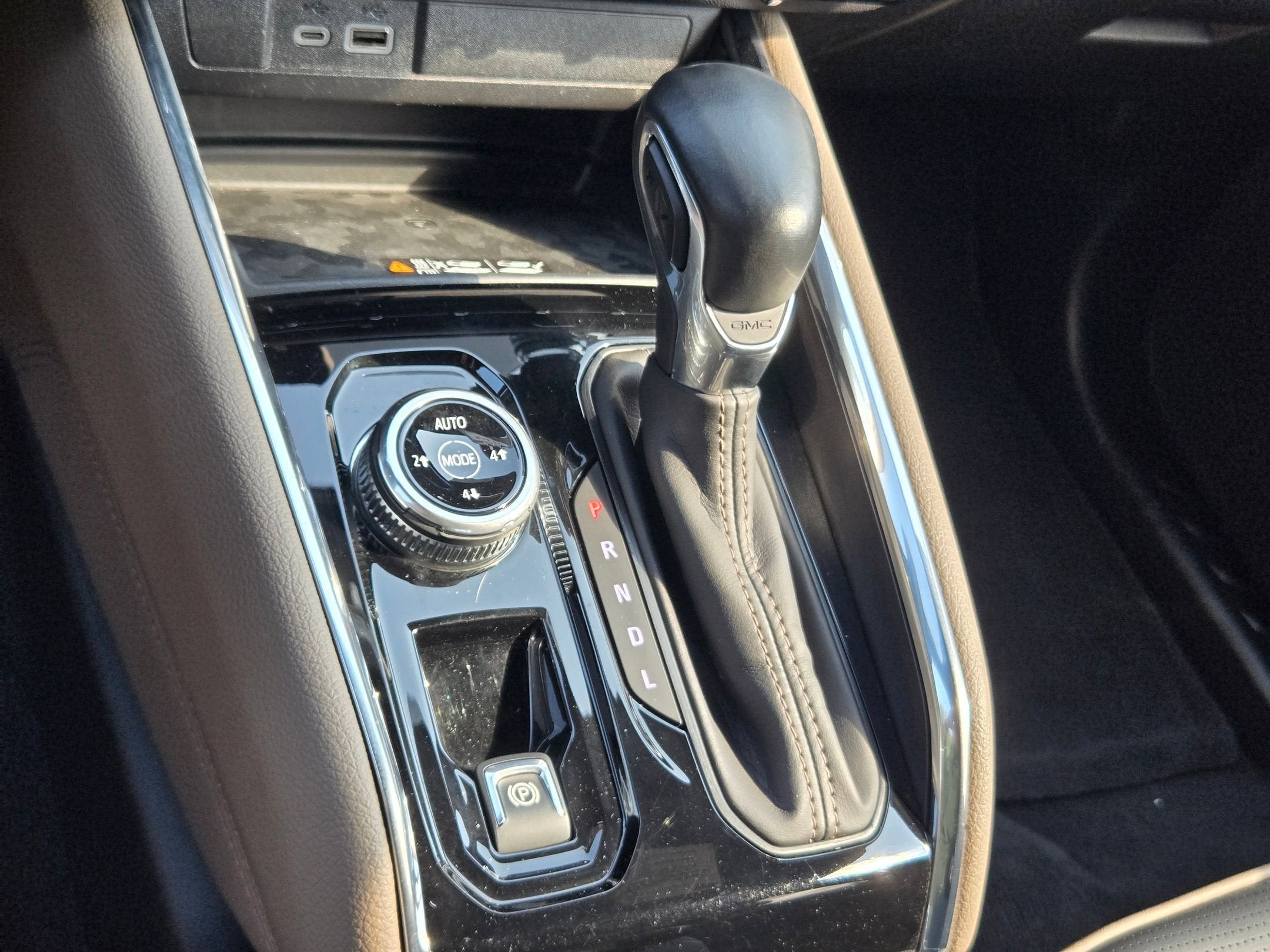 2025 GMC CANYON DENALI